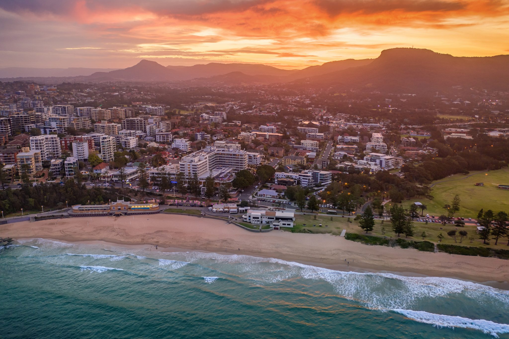Top Beaches and Pools in Wollongong Destination Wollongong